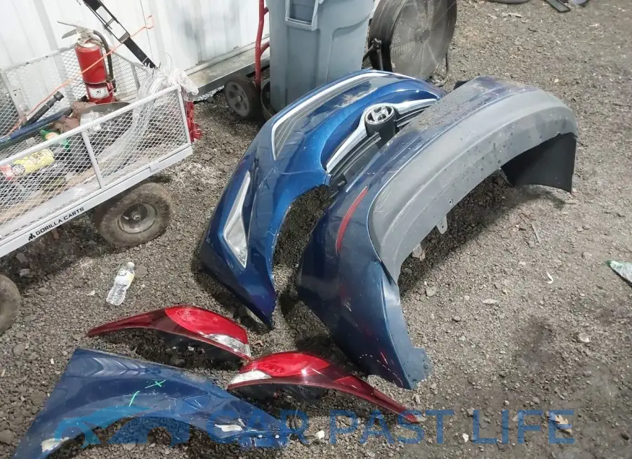 KMHDH4AE4FU224493# 12