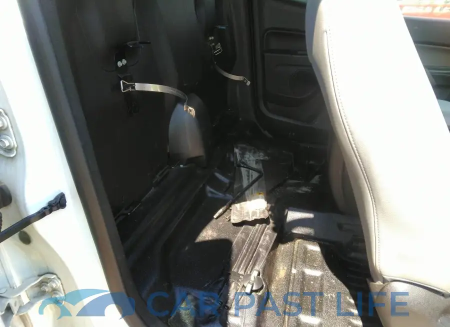 1GCHSBEA8H1202715# 8