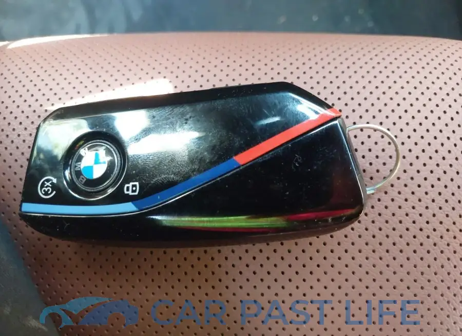 5UX43EX09R9T81267# 11