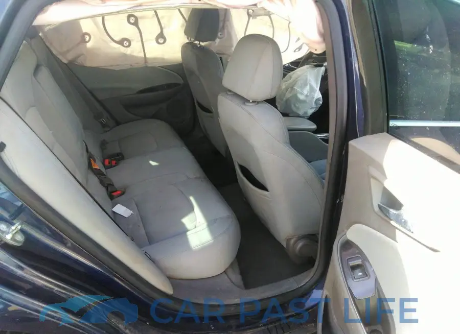 1G1ZB5ST9JF116780# 8