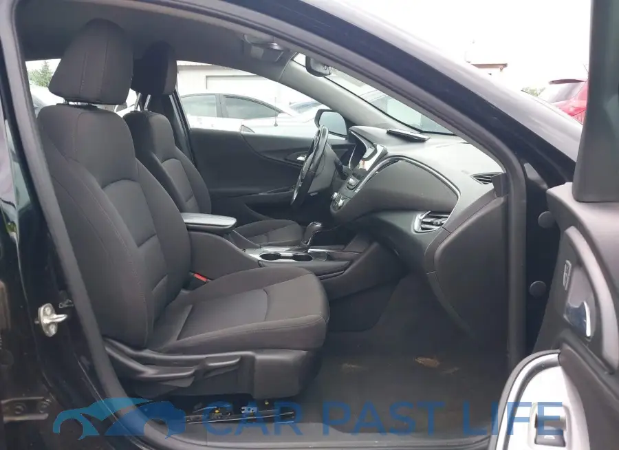 1G1ZD5ST0JF165117# 5