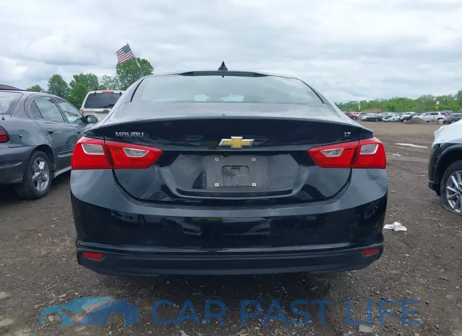 1G1ZD5ST0JF165117# 16