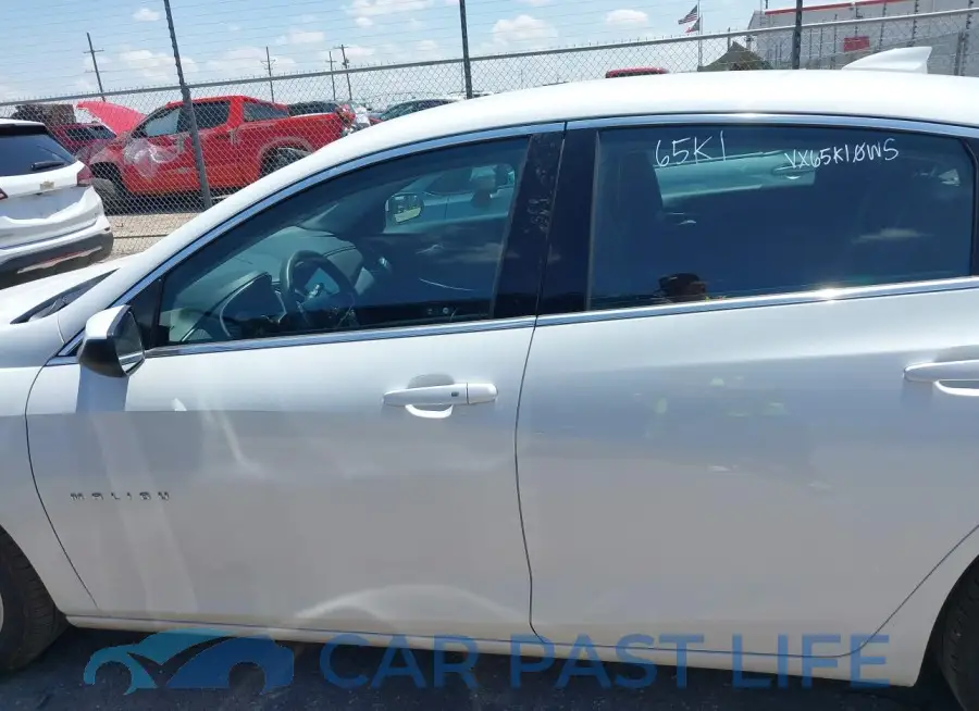 1G1ZD5ST8RF136654# 14