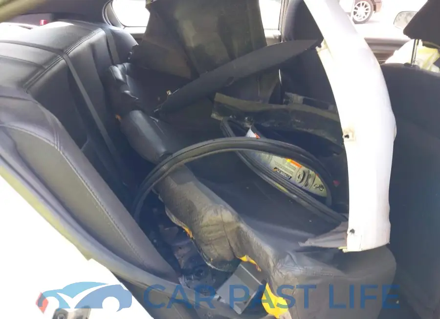 1FAHP2MK9EG175244# 8