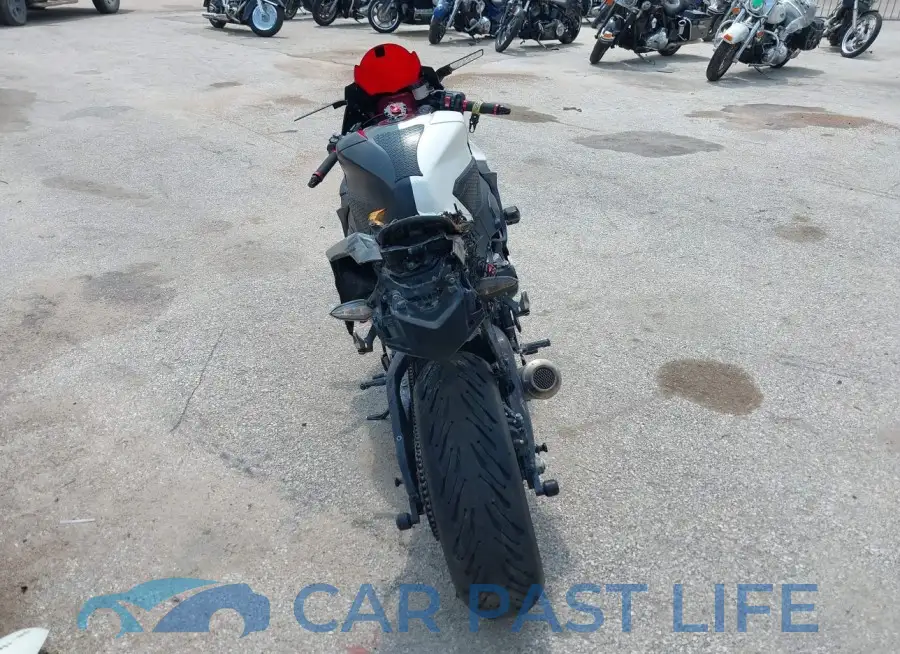 JH2SC7718JK100190# 6