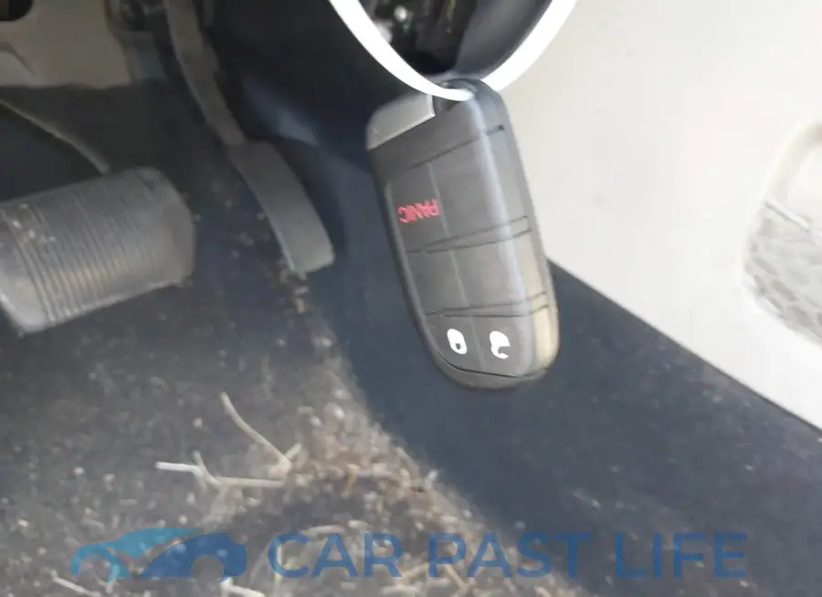 3C4PDCAB5GT215522# 11