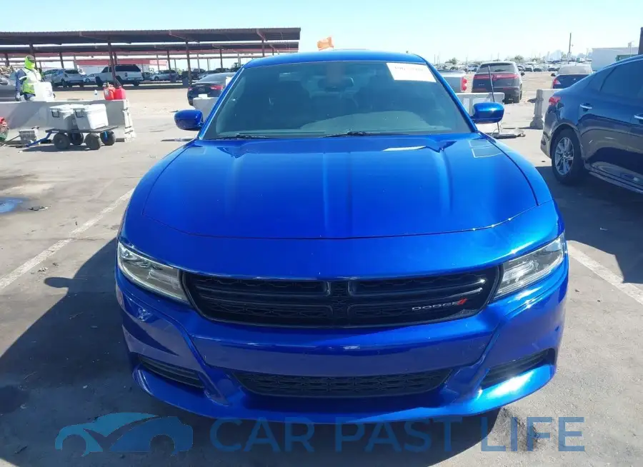 2C3CDXBG3KH580125# 13