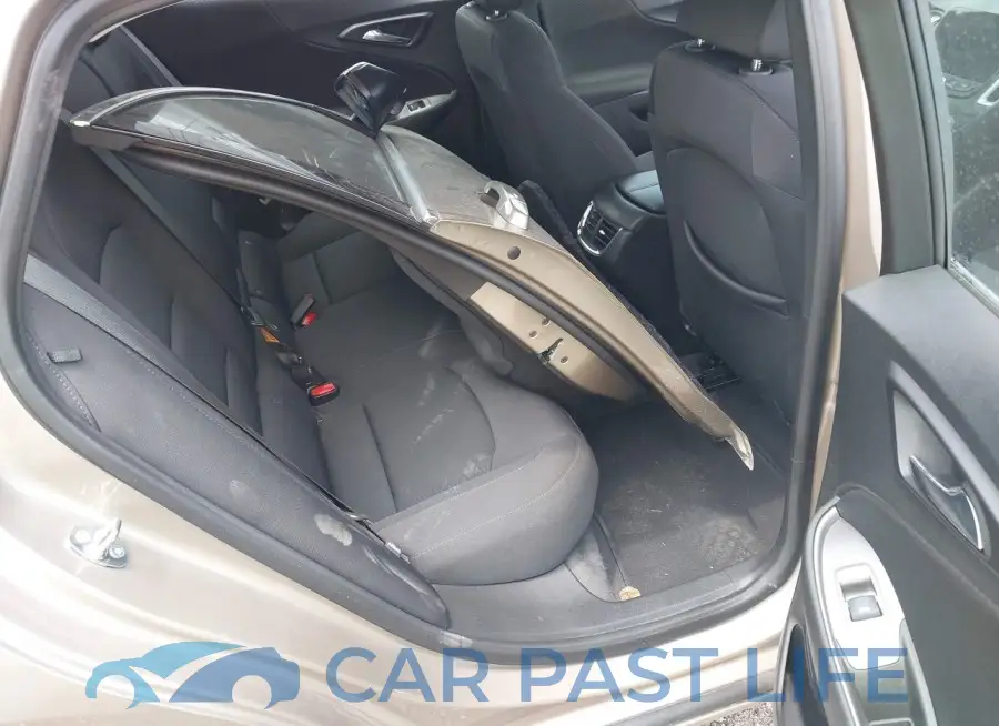 1G1ZD5ST2RF135810# 8