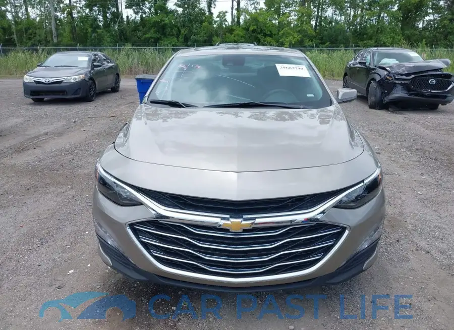 1G1ZD5ST2RF135810# 12