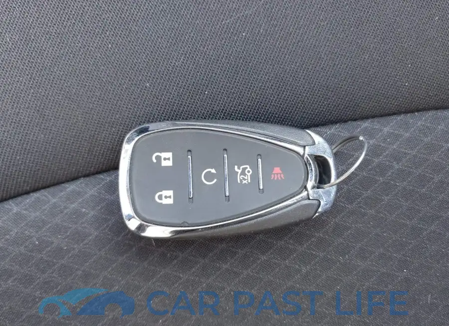 1G1ZG5ST9PF218381# 11
