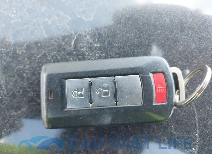 JA4AD3A39GZ013915# 11