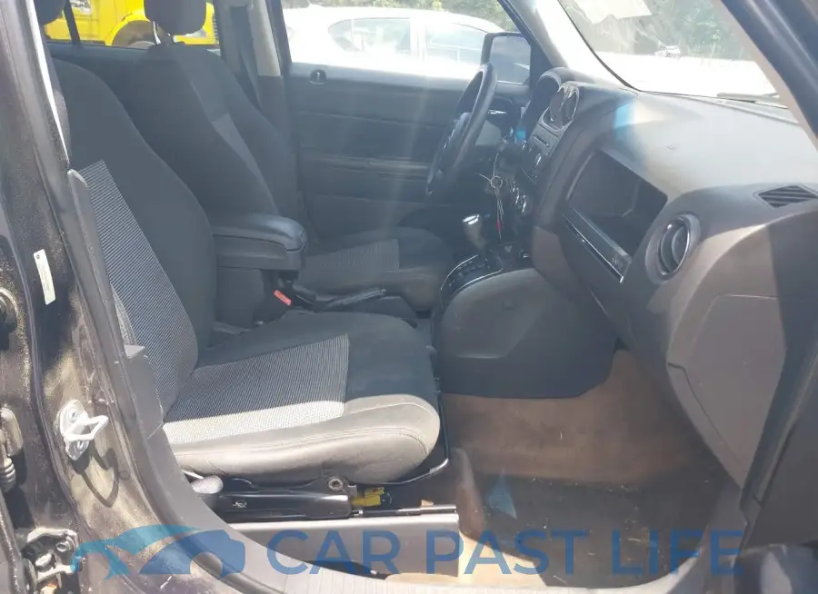 1C4NJPBB8ED740065# 5