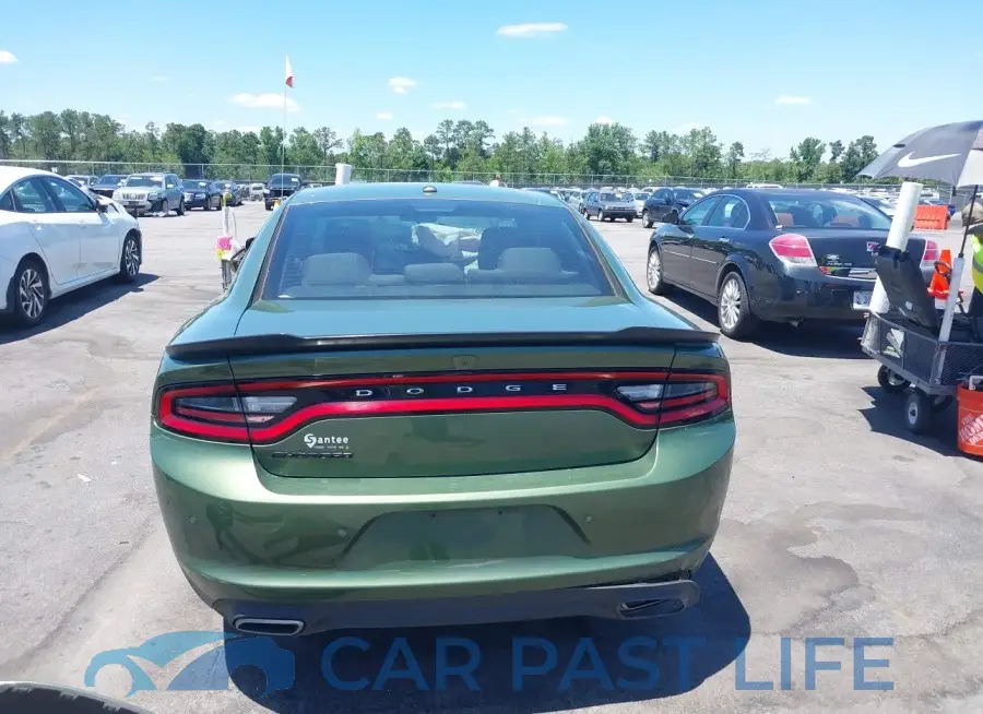 2C3CDXBG1KH718468# 16