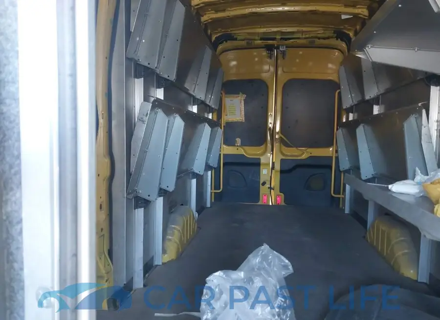 1FTKR3XM6GKB35104# 8