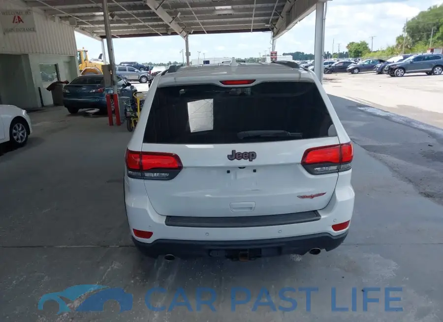 1C4RJFLGXJC166168# 16