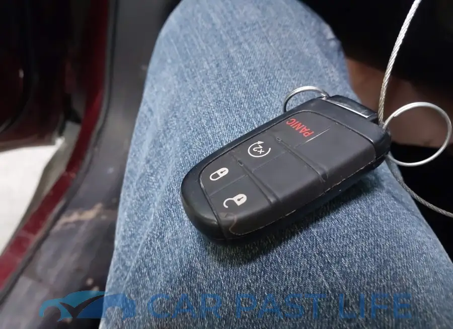 3C4NJDCB8LT167530# 11