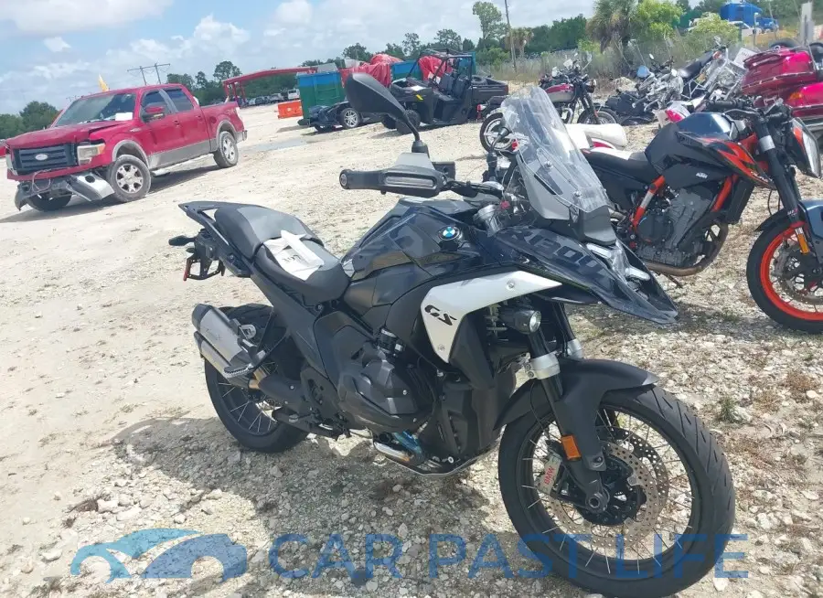 WB10M2300R6J15412# 12