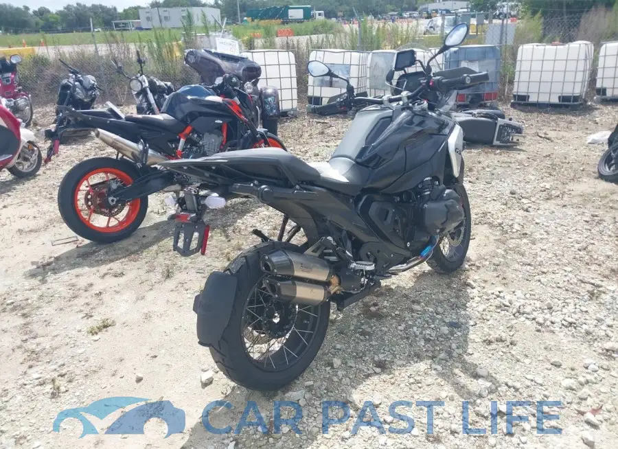 WB10M2300R6J15412# 4
