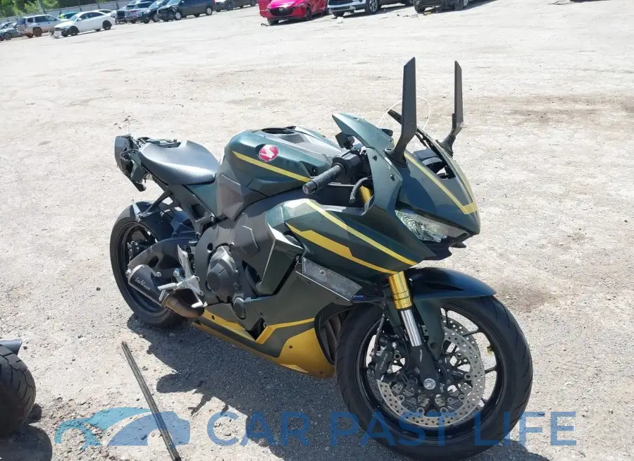 JH2SC7711JK100337# 1