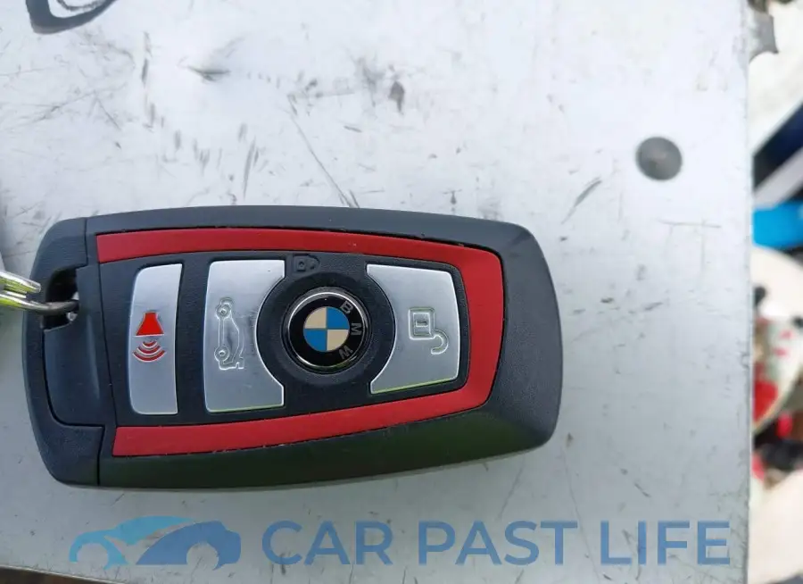 WBA4Z1C58KEE51350# 11