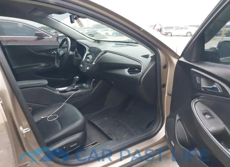 1G1ZD5ST4JF180090# 5