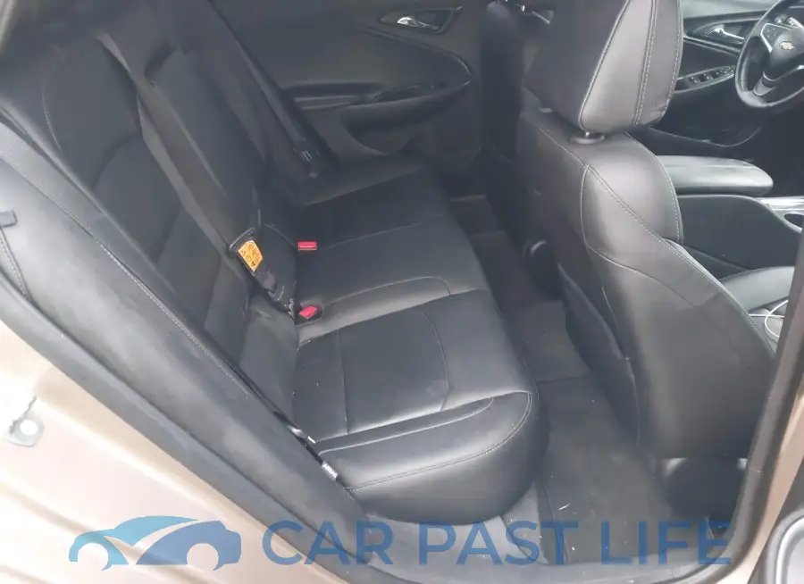 1G1ZD5ST4JF180090# 8