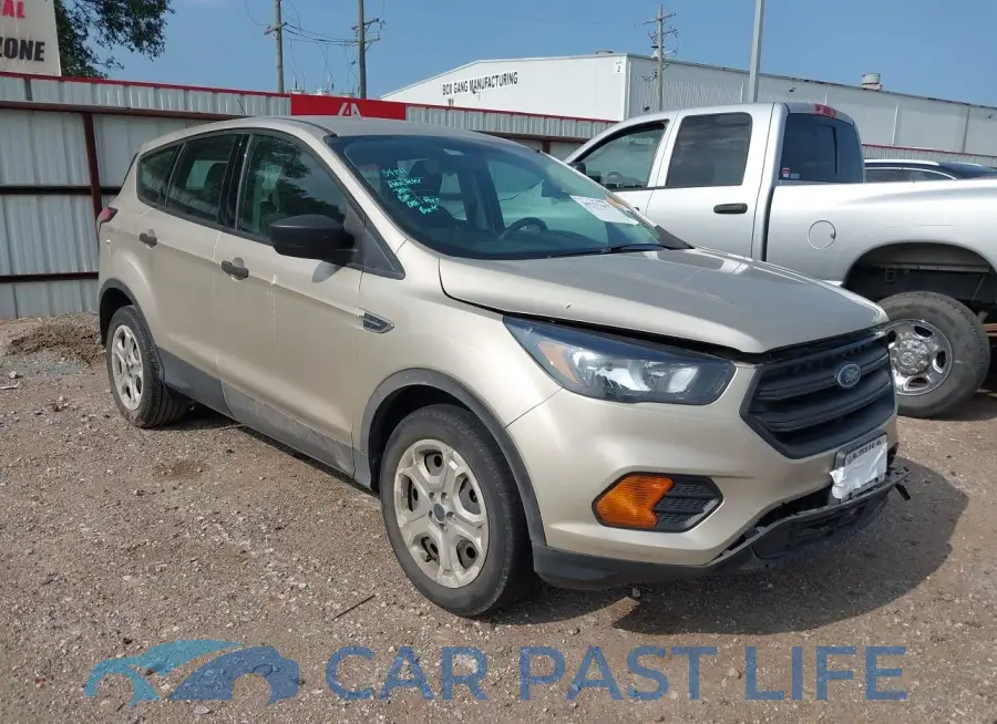 1FMCU0F7XJUB42643# 1