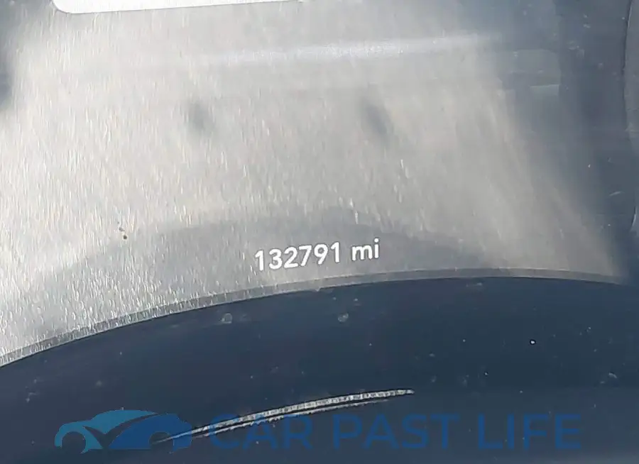 2C3CDXCT3GH163297# 15