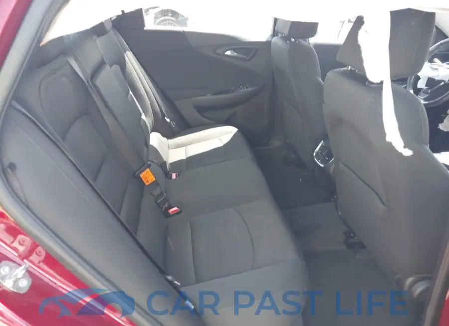 1G1ZD5ST9JF243068# 8