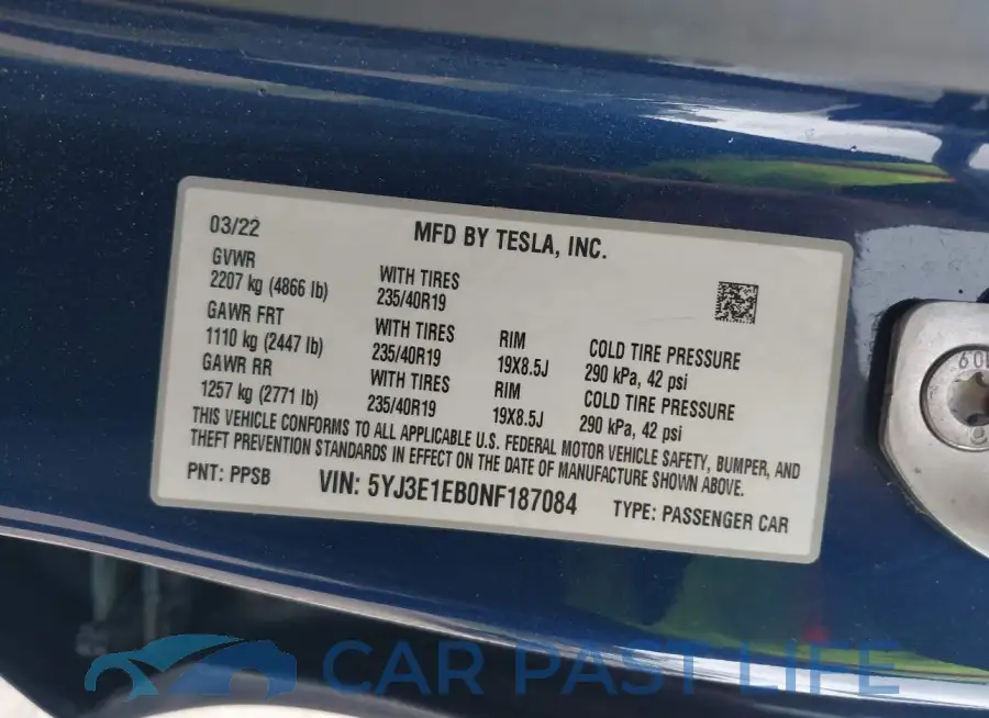 5YJ3E1EB0NF187084# 9