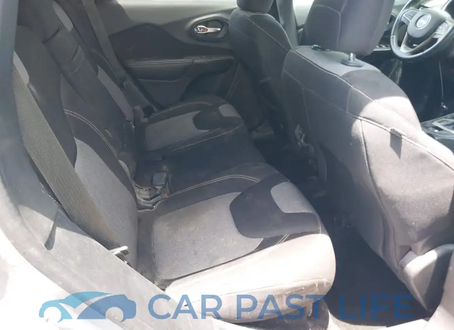 1C4PJLCS8EW262346# 8