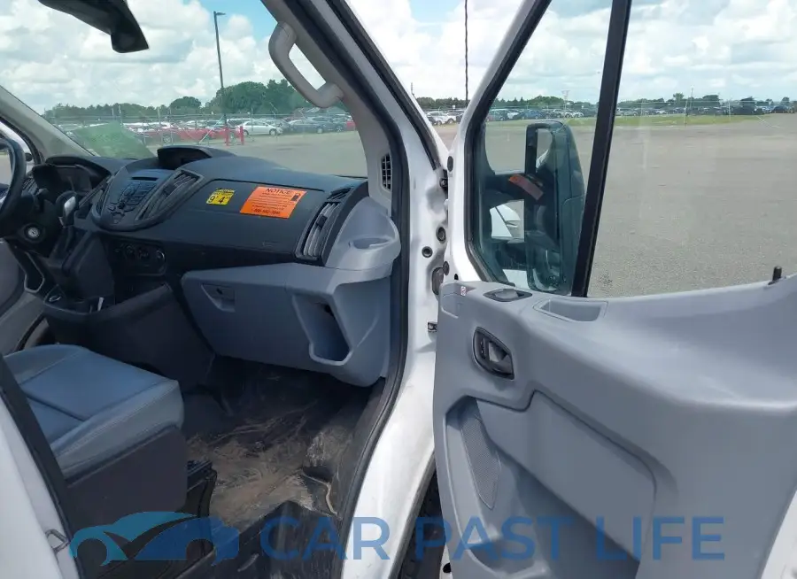1FDBF8ZM1KKA86983# 5