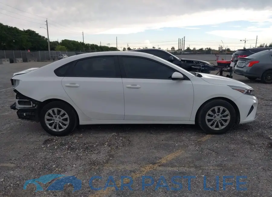 3KPF24AD0PE508404# 13