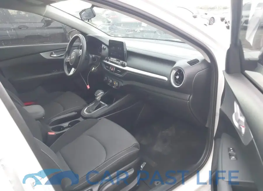 3KPF24AD0PE508404# 5