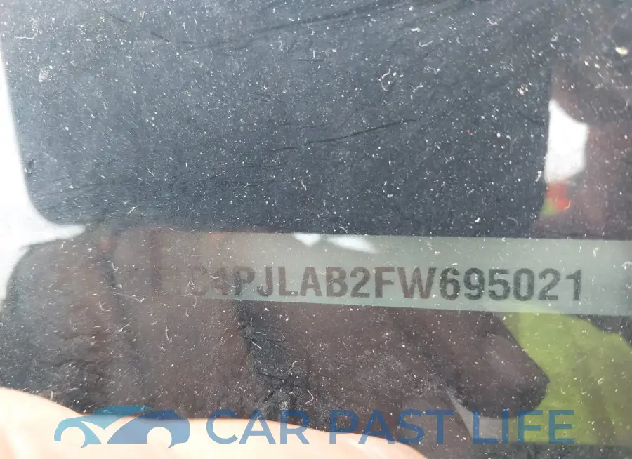 1C4PJLAB2FW695021# 12