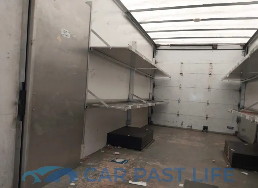1HA6GVCG3HN011175# 12