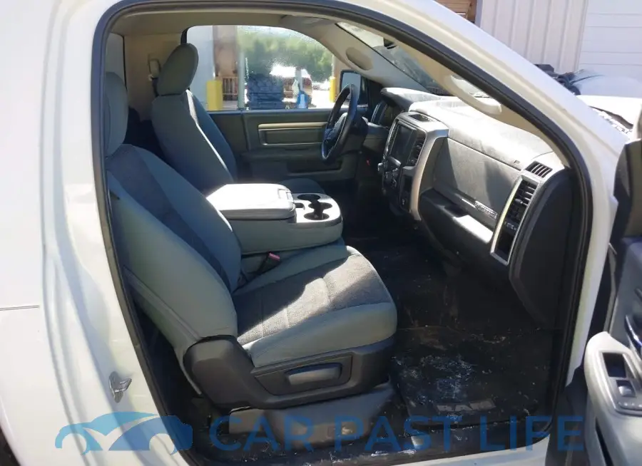 3C6JR6EG5HG658933# 5