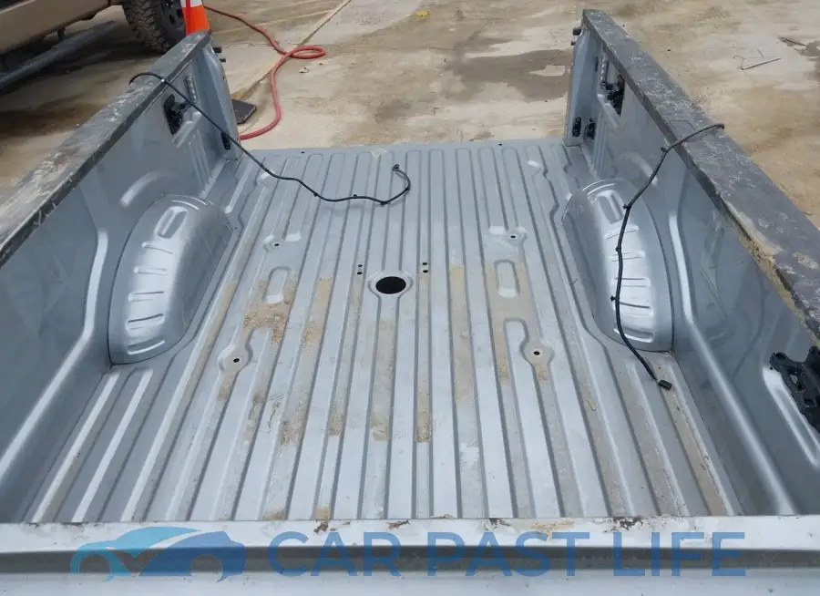 24 FORD TRUCK BED# 10