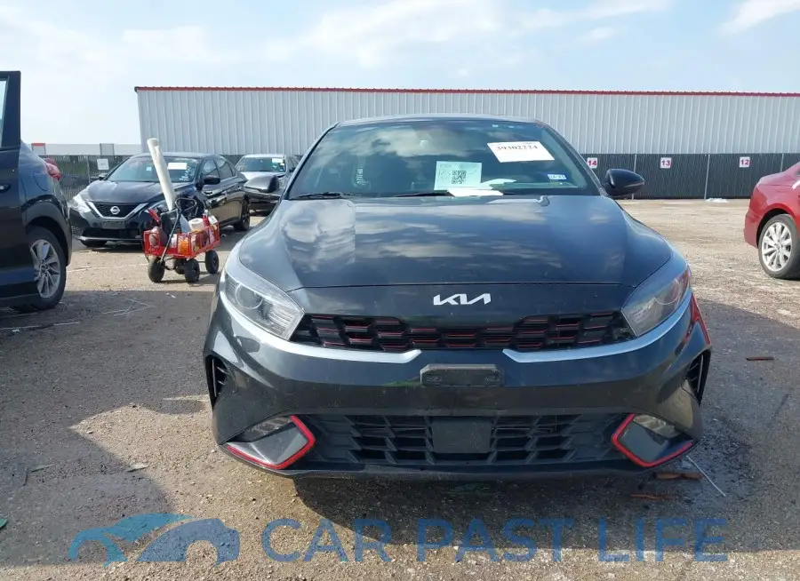 3KPF54AD4PE618752# 13