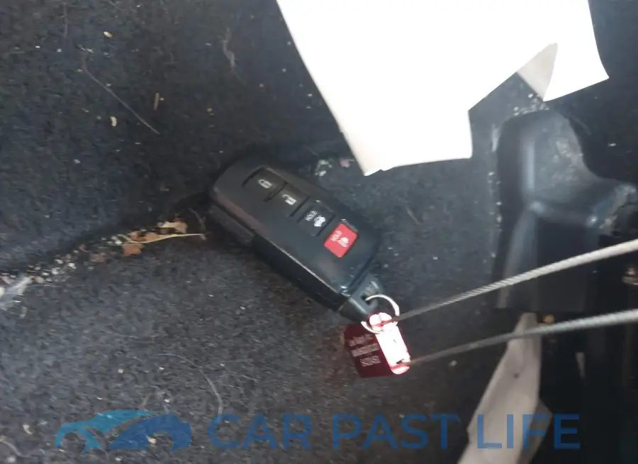 4T1BD1EB1EU019181# 11
