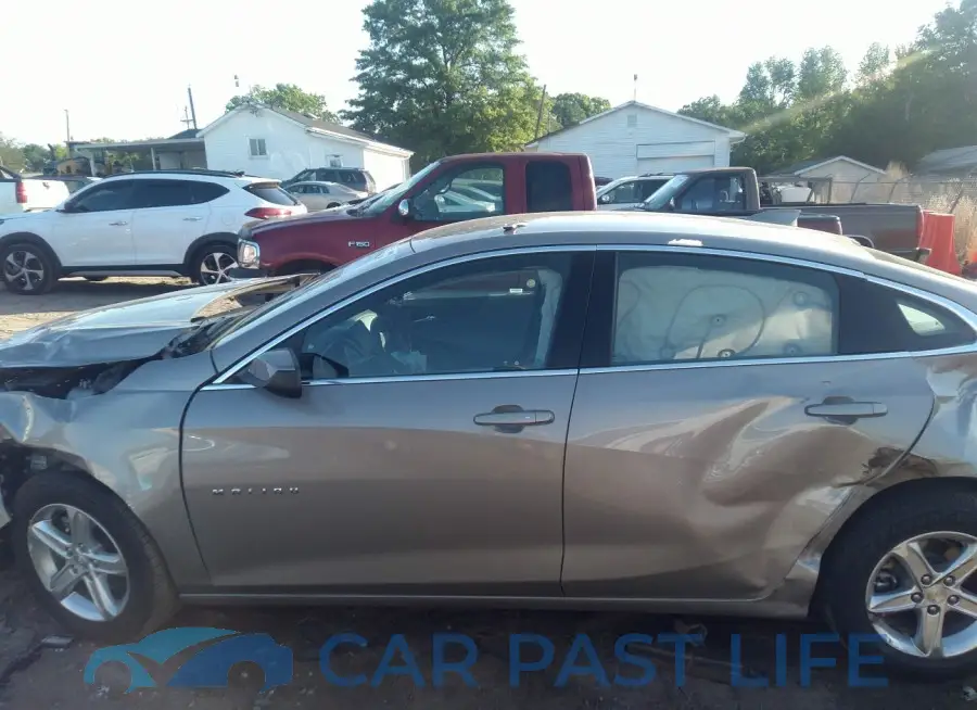 1G1ZD5ST1NF147375# 14