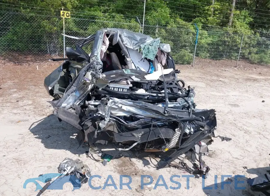 1G1ZG5ST8PF215407# 6