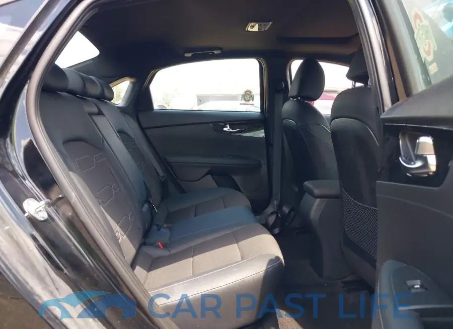 3KPF54AD4RE710849# 8