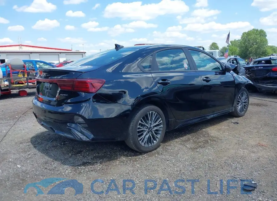 3KPF54AD4RE710849# 4