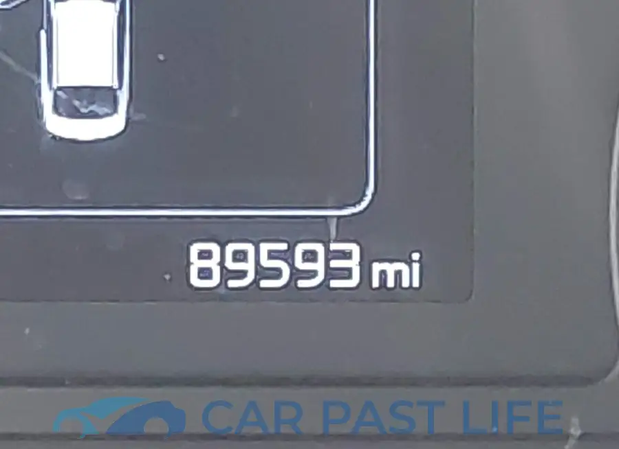 5XXGU4L30JG238625# 15