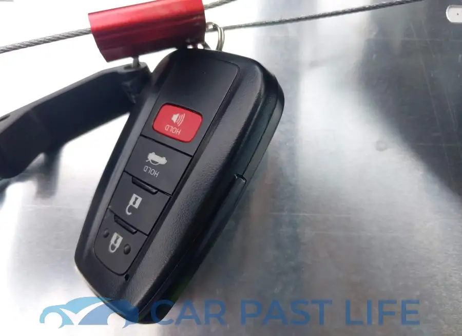 4T1KZ1AK7PU076575# 12