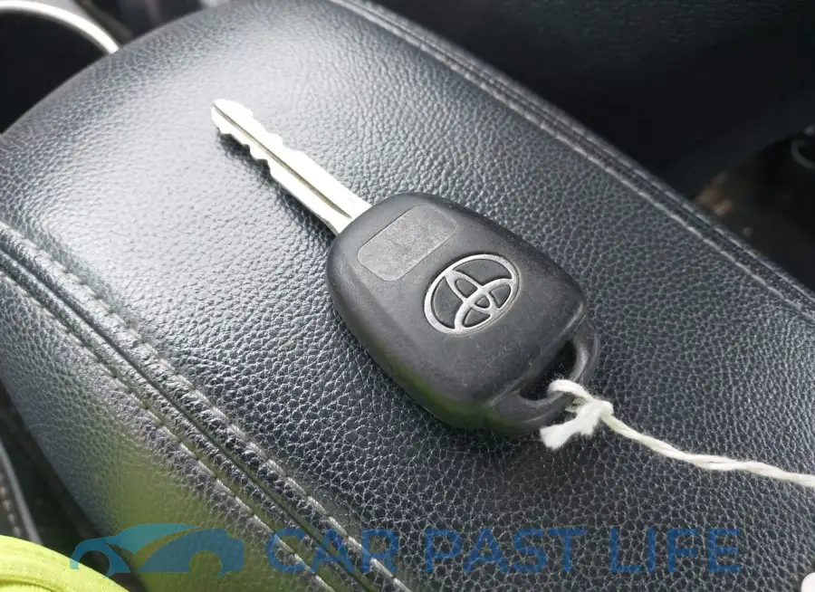 2T1BURHE6EC082587# 11