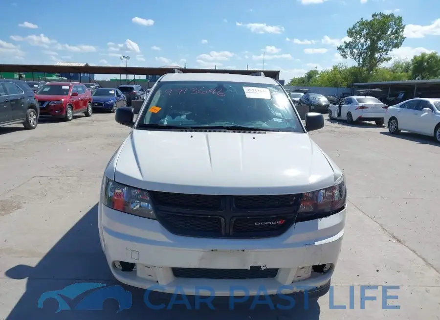 3C4PDCAB7LT275411# 12