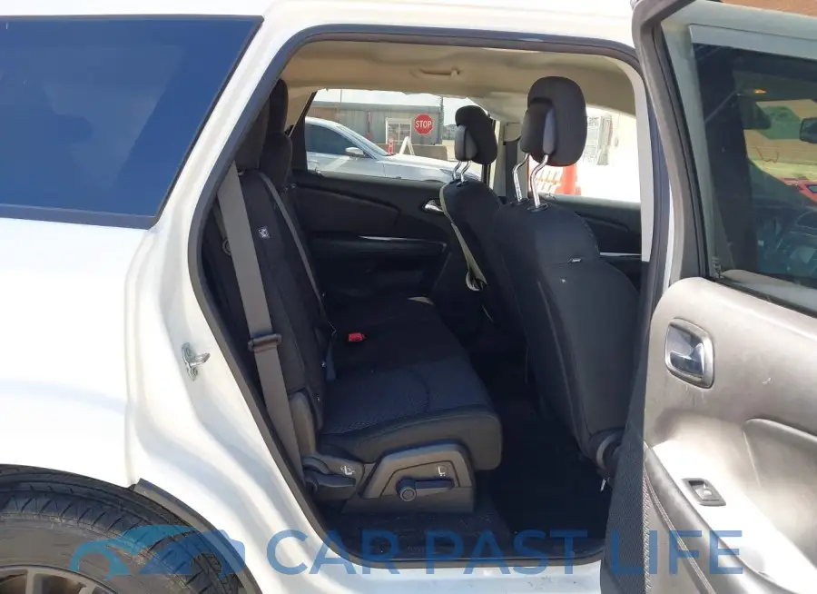 3C4PDCAB7LT275411# 8