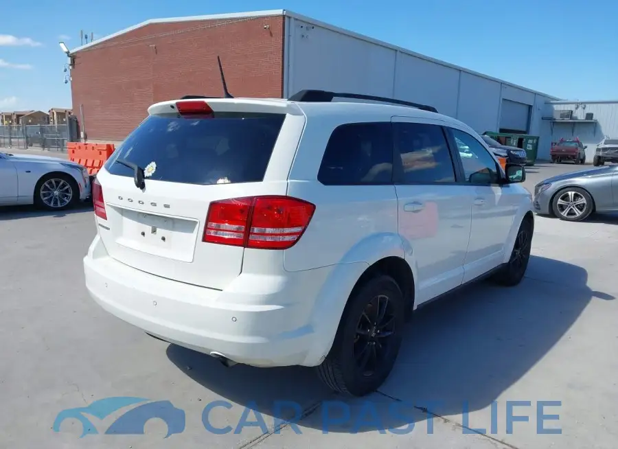 3C4PDCAB7LT275411# 4